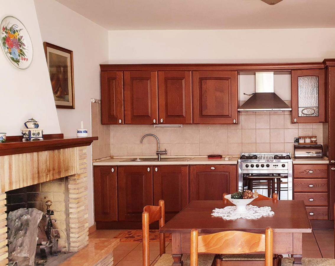 Casa Ciuffina Bed & Breakfast Civitella Casanova Dış mekan fotoğraf